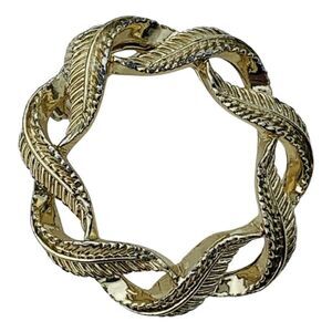 Vintage Gerrys Yellow Gold Tone Shiny Leaf Swirl Wreath Brooch 1.5" Christmas